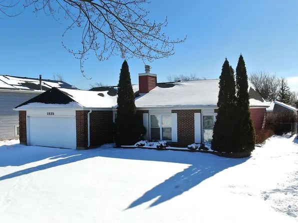 1835 McCormick Ln, Hanover Park, IL 60133