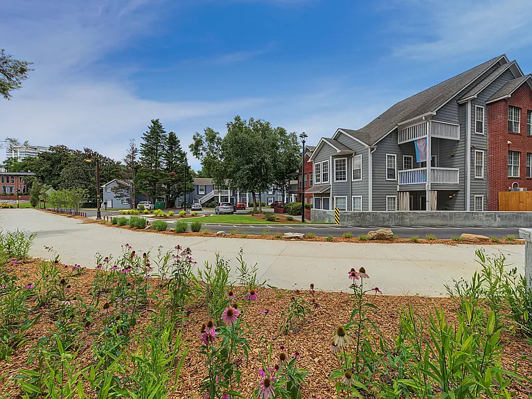 Peachtree Park is a lush oasis in South Buckhead, directly on the Beltline
s Northwest Trail