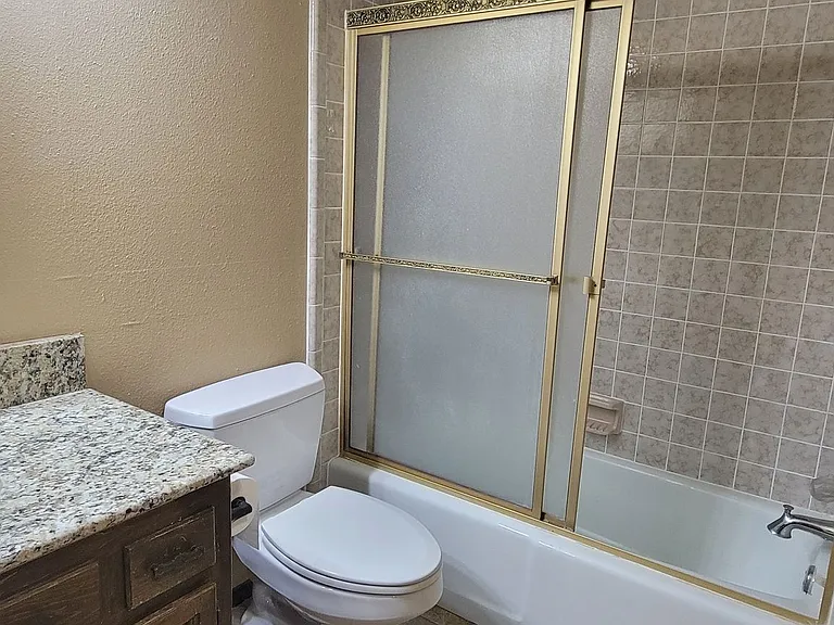 1412 Wilshire Blvd — Photo 13