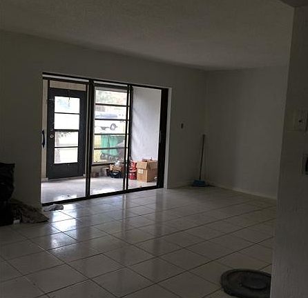 4th image of 42 Spinning Wheel Ln #42