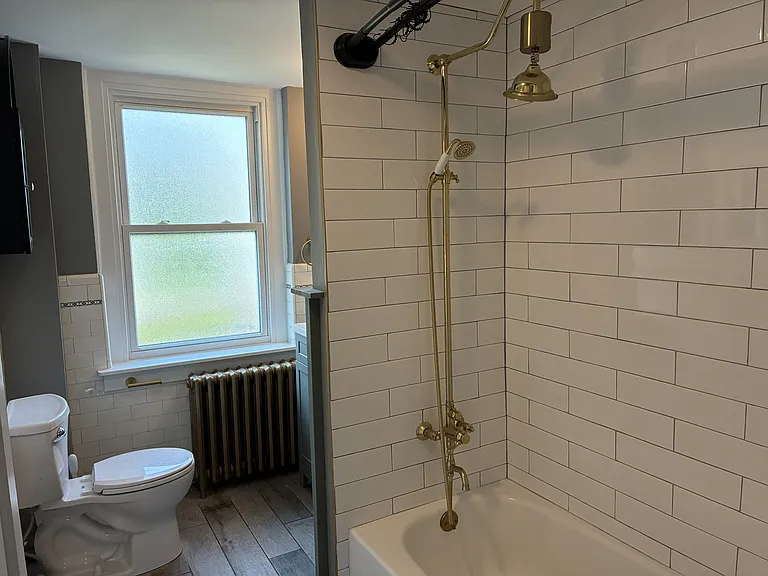 814 E Hector St #2 — Photo 8