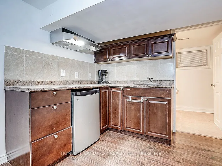 335 Willowdale Ave — Photo 49
