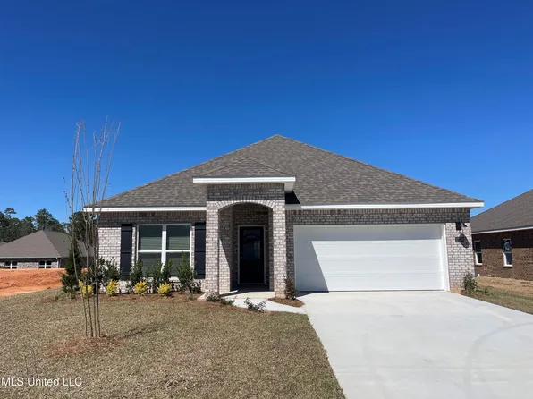 17789 Kelso Dr, Diberville, MS 39540