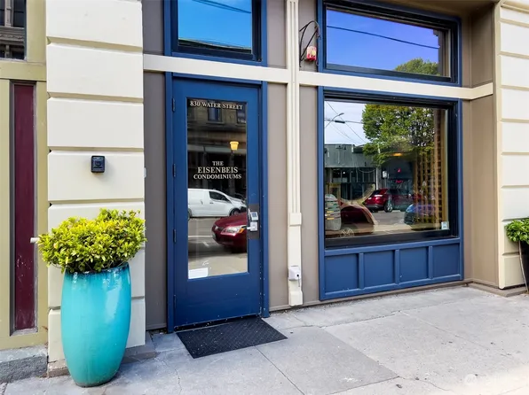 830 Water Street #403, Port Townsend, WA 98368