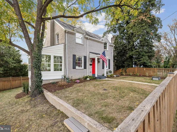 2410 Davis Ave, Alexandria, VA 22302