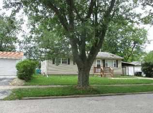 1232 Mount Vernon Dr, Bloomington, IL 61704