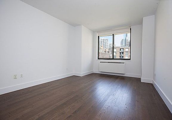 5th image of 70 Battery Pl APT 614
