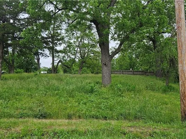 411 N Main St, Plattsburg, MO 64477