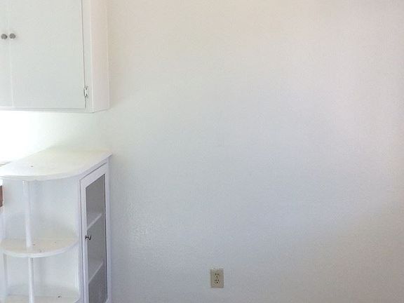 4th image of 7727 S Western Ave APT 06