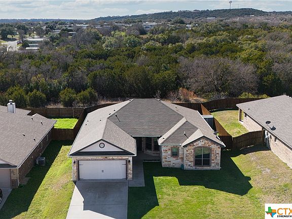 2nd image of 1803 Lindsey Dr