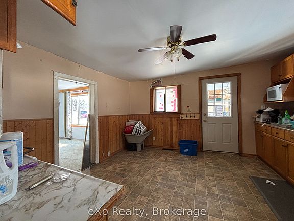 3rd image of 47 Muskoka Rd