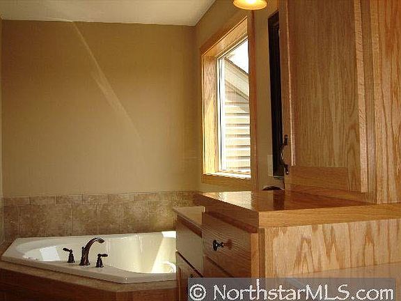 4th image of 6514 N 108th Trail N