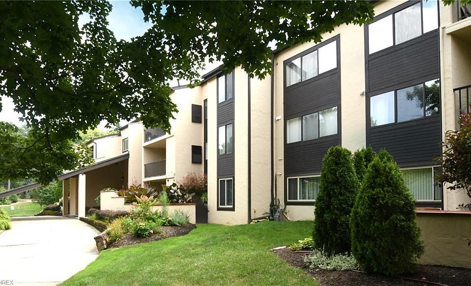 1st image of 1006 Bunker Dr APT 104