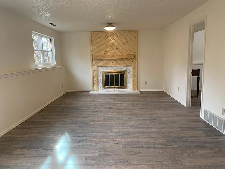 2950 Banderas Ln — Photo 16