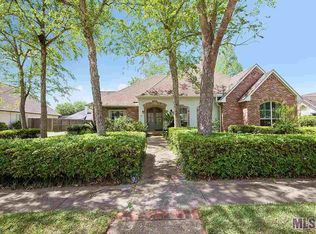 433 Shadow Oak Dr, Baton Rouge, LA 70810