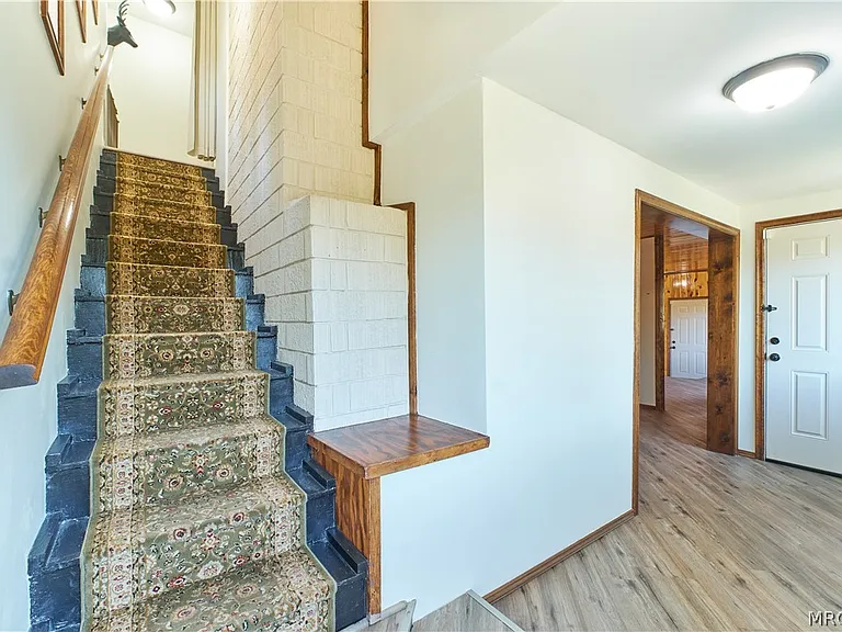 509 Wallace Ln — Photo 22