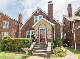 3172 Watson Rd, Saint Louis, MO 63139