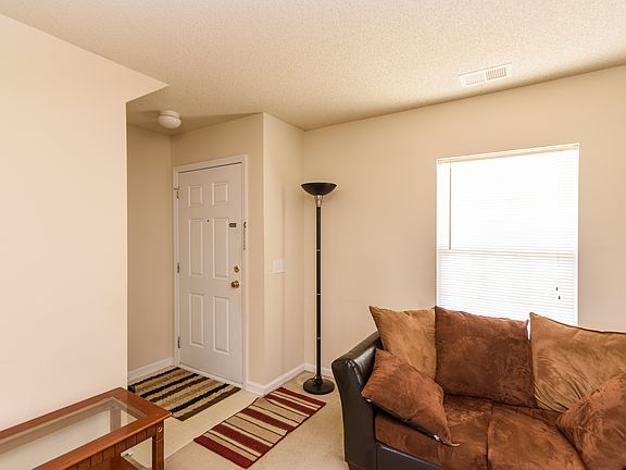 4th image of 2014 Bearclaw Dr