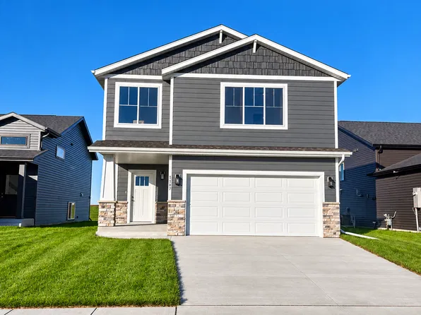 1187 Rachel Dr W, West Fargo, ND 58002