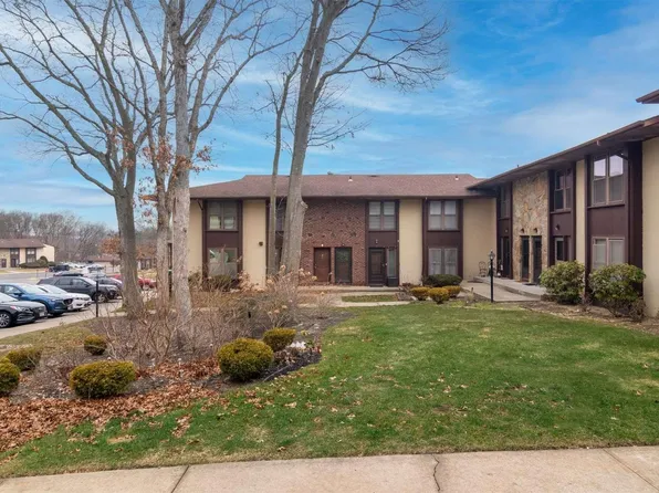 13 Fir Court #13, Selden, NY 11784