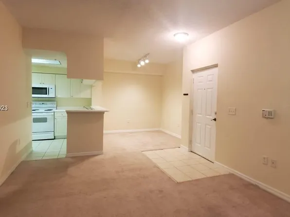 3022 Alcazar Pl APT 304, Palm Beach Gardens, FL 33410