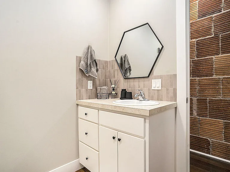 110 Washington Ave #110 — Photo 10
