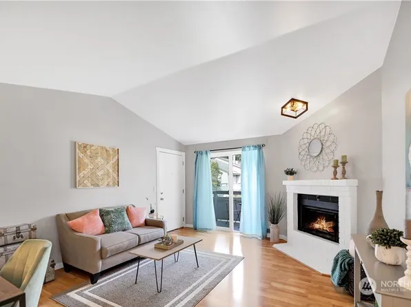 14200 NE 171st Street #F202, Woodinville, WA 98072