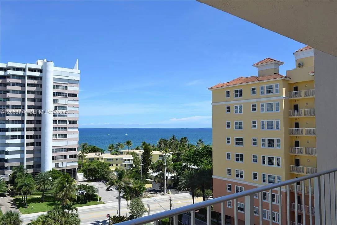 Delphi Towers Condo — Photo 1