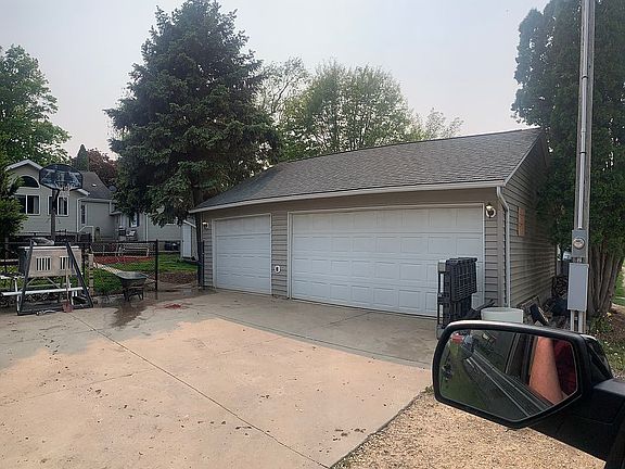 2nd image of 304 W 1st St