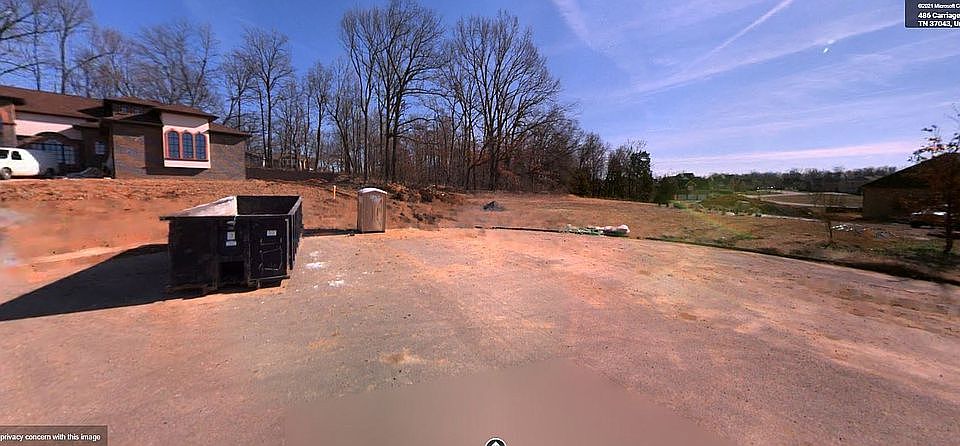 2nd image of 405 Carriage Ct