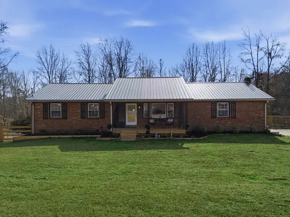 108 Saint James St, Charlotte, TN 37036