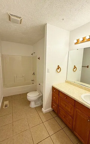 3201 Donald Ave — Photo 10
