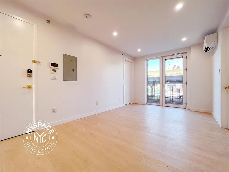 280 Meeker Ave #1105 — Photo 9