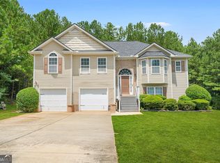 215 Rivercrest Ln, Covington, GA 30016