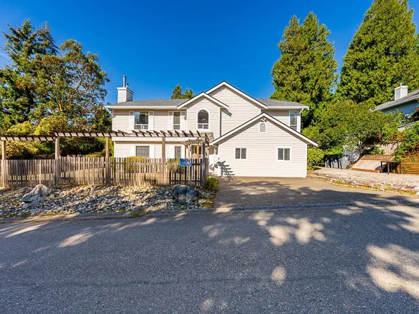 16143 9th Ave, Surrey, BC V4A 8R4