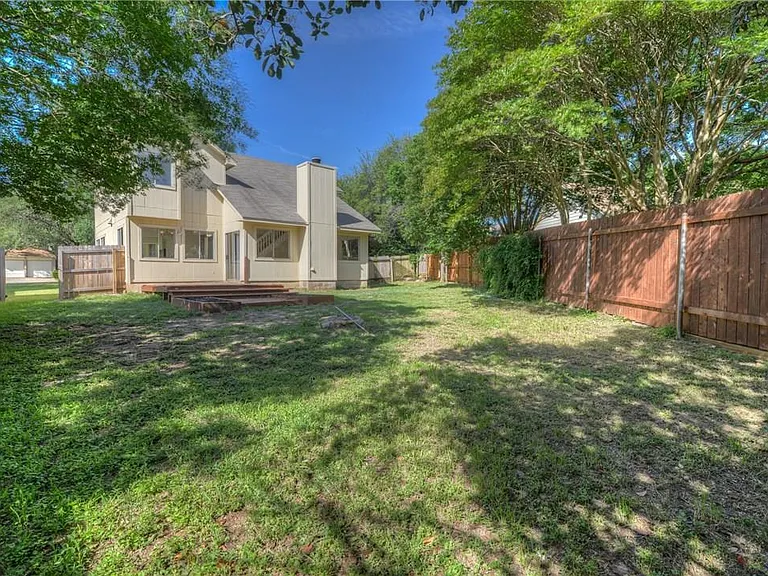 6320 Avery Island Ave — Photo 22