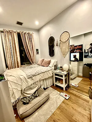 Rented by Lodger Corp | media 22