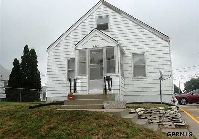2nd image of 4541 S 41st St