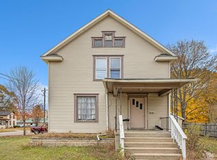 602 Mechanic St, Three Rivers, MI 49093