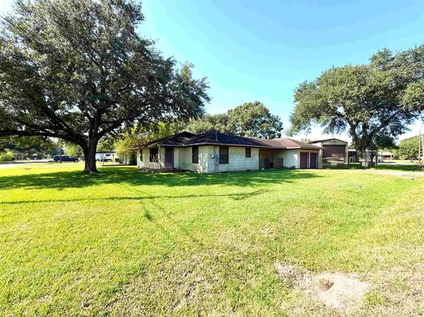 5999 Topaz St, Port Arthur, TX 77640