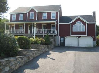 22 Highland View Dr, Sutton, MA 01590