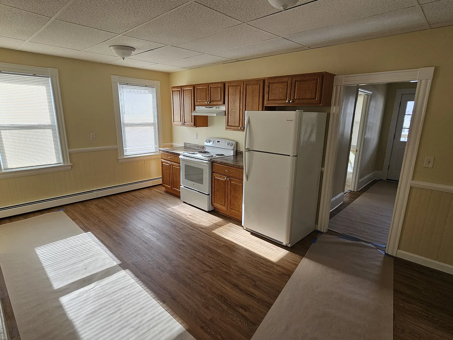 2 bed, 770 sqft, $1,800 — Photo 2
