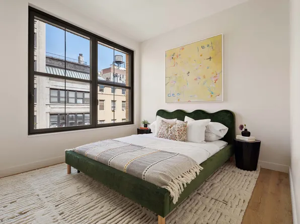 181 Macdougal Street image 9 of 16