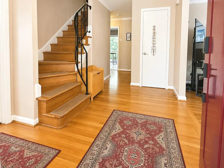 4912 Bexley Ln — Photo 3