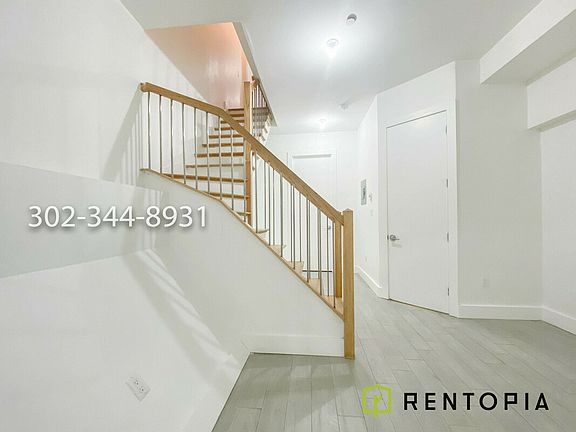 2nd image of 2122 Fulton St #1B