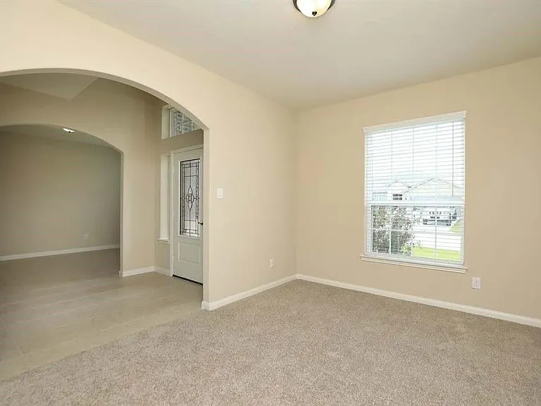 21202 Sunshine Meadow Dr — Photo 5