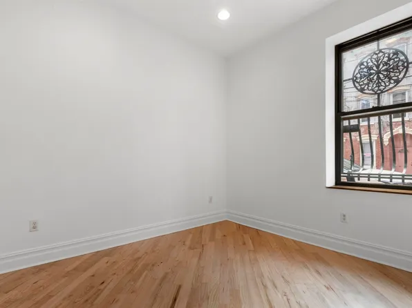 69 Franklin Street image 14 of 16