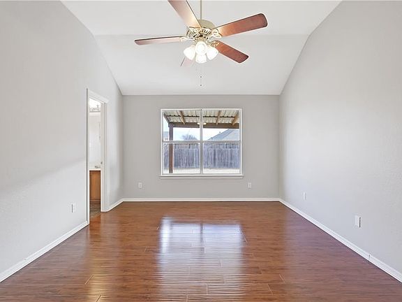 5th image of 6317 Stockton Dr