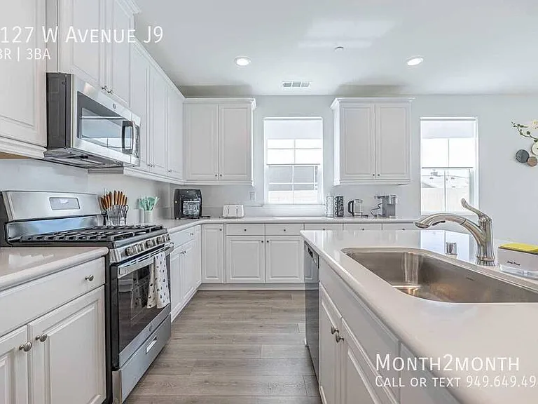 6127 W Avenue J9 — Photo 8