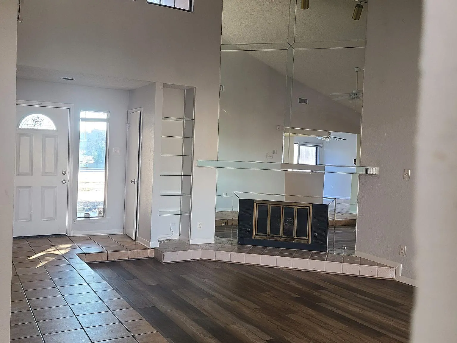 305 Centennial Blvd — Photo 1